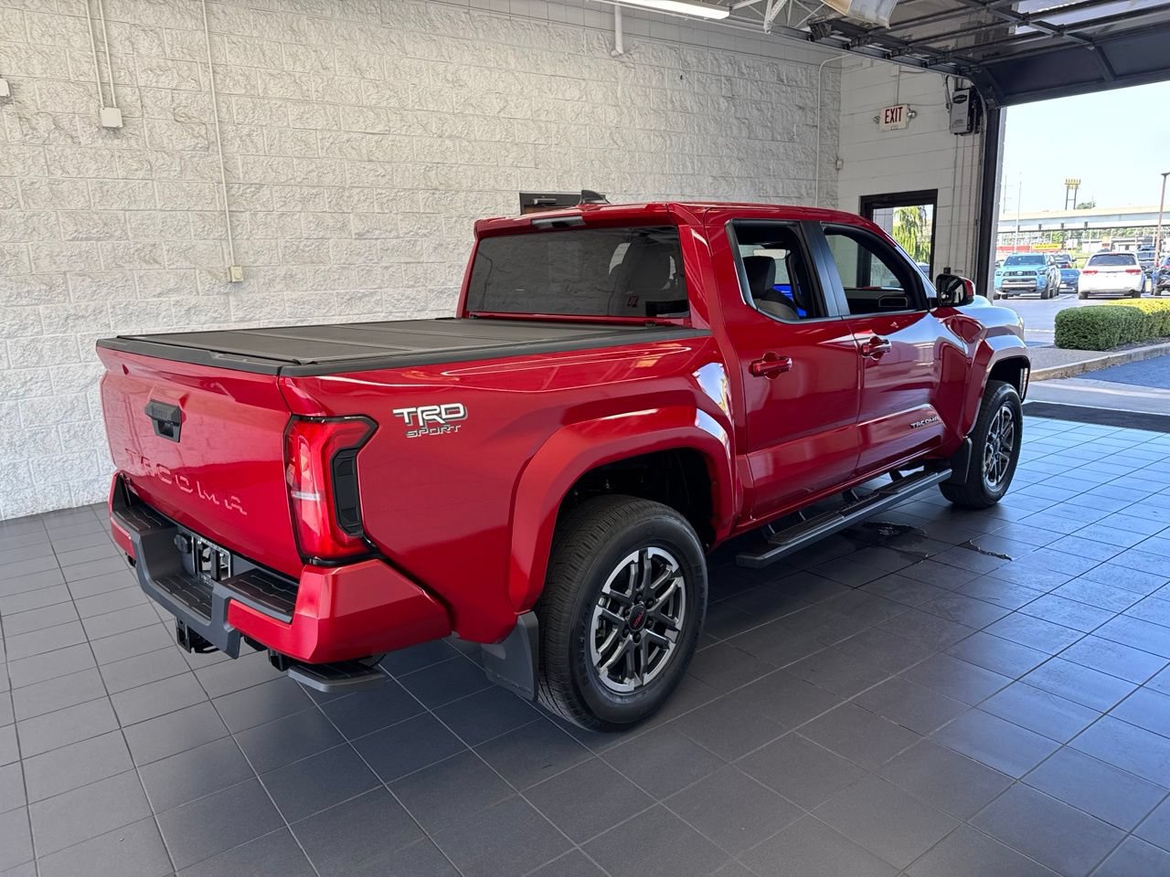 Certified 2026 Toyota Tacoma TRD Sport AWD/4WD image 8