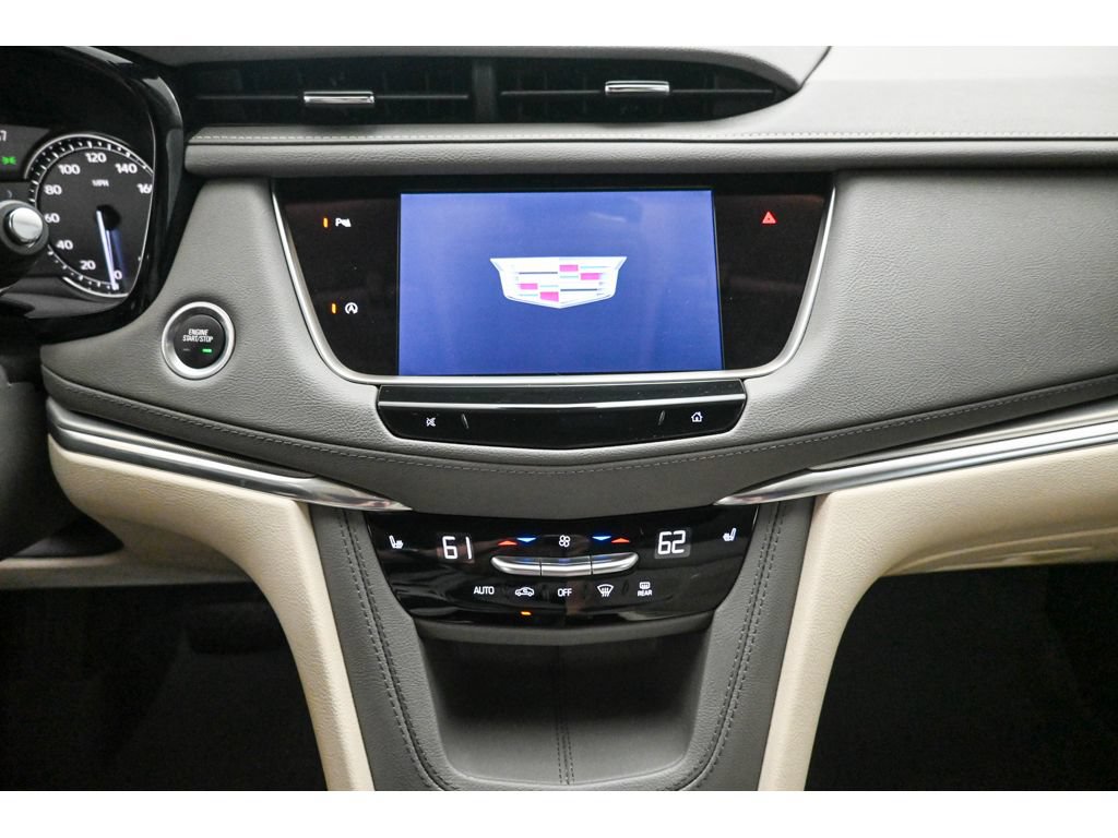 Certified 2022 Cadillac XT5 Premium Luxury FWD image 18