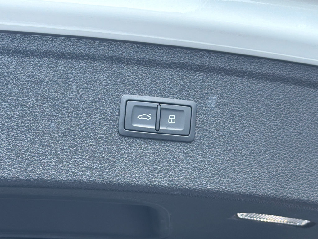 Used 2023 Audi Q5 2.0T Premium Plus AWD/4WD image 21