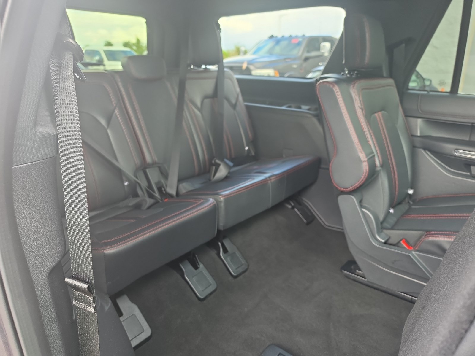 Used 2024 Ford Expedition Max Limited AWD/4WD image 28