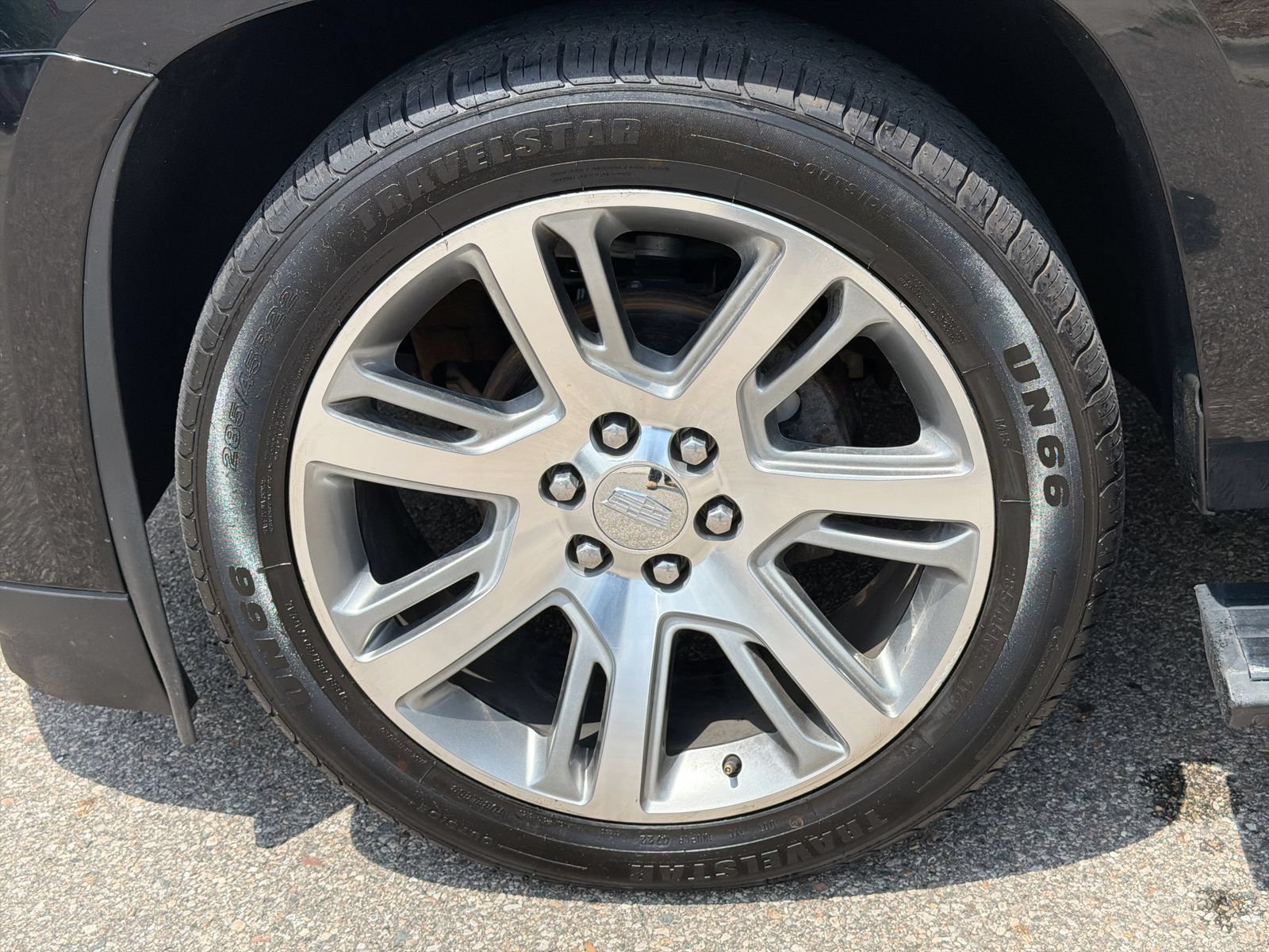 Used 2015 Cadillac Escalade Premium AWD/4WD image 18