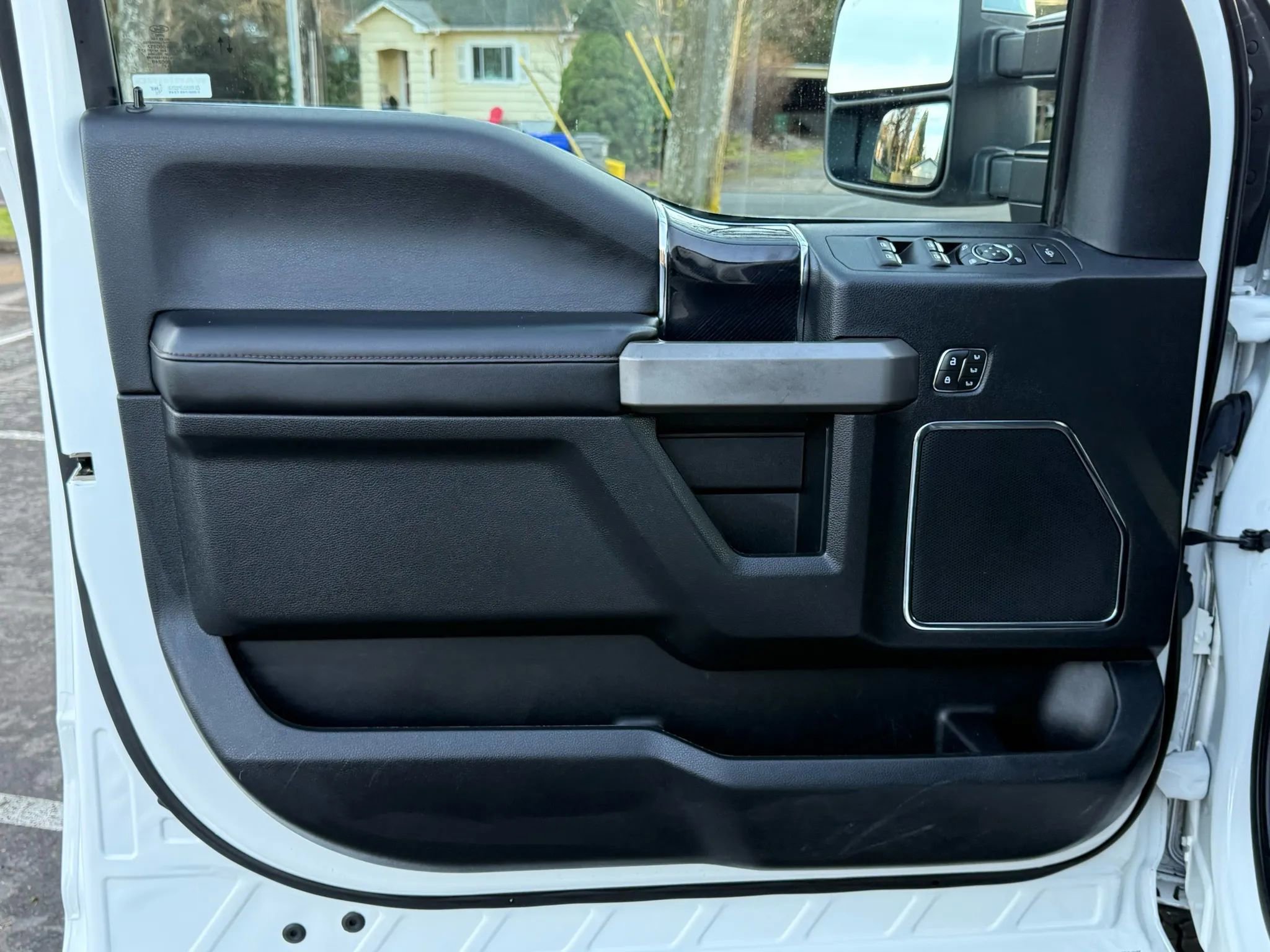 Used 2021 Ford F250 Platinum image 16