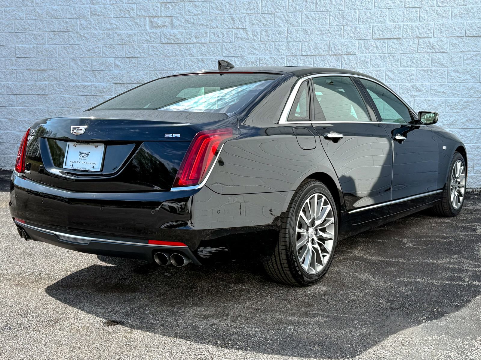 Used 2018 Cadillac CT6 Luxury image 7