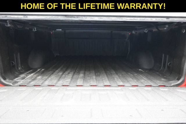 Used 2017 Chevrolet Silverado 1500 LT w/ All Star Edition AWD/4WD image 38