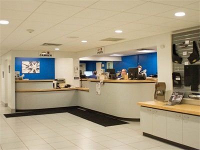 Used 2024 Chevrolet Traverse RS image 27