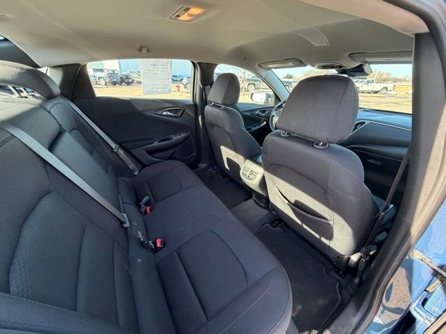 Used 2025 Chevrolet Malibu LT image 24