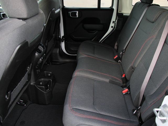 Used 2025 Jeep Wrangler Unlimited Rubicon image 24