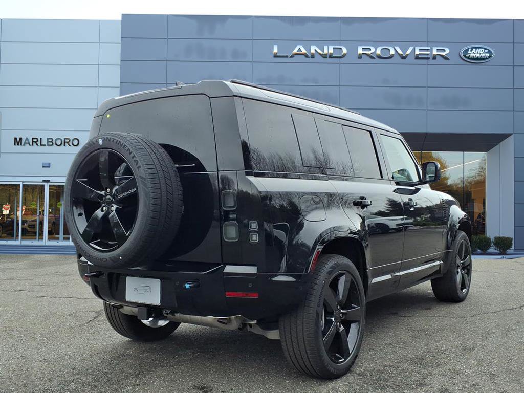 New 2026 Land Rover Defender 110 X-Dynamic SE image 2