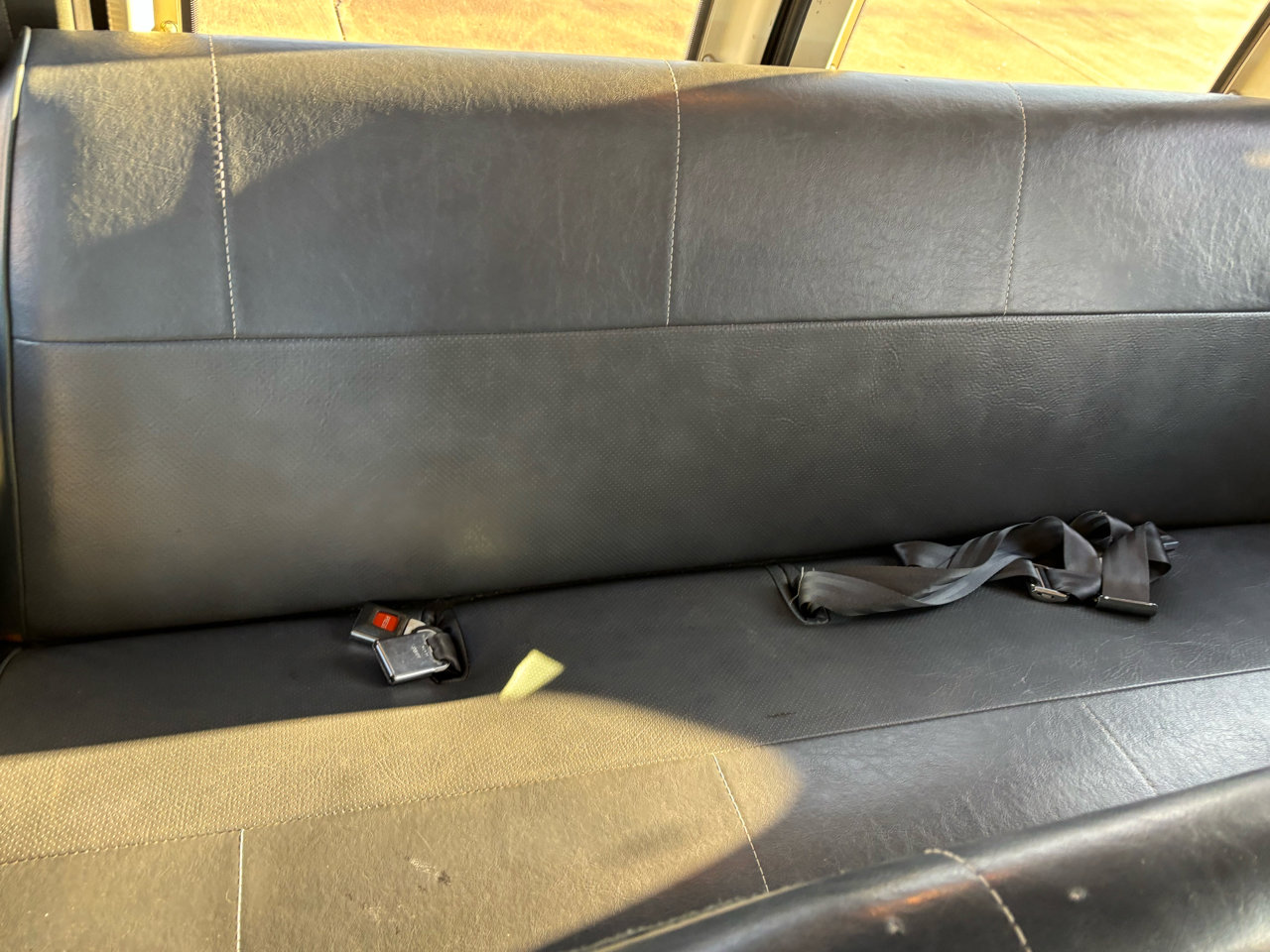 Used 1993 Ford E-350 and Econoline 350 XLT image 12