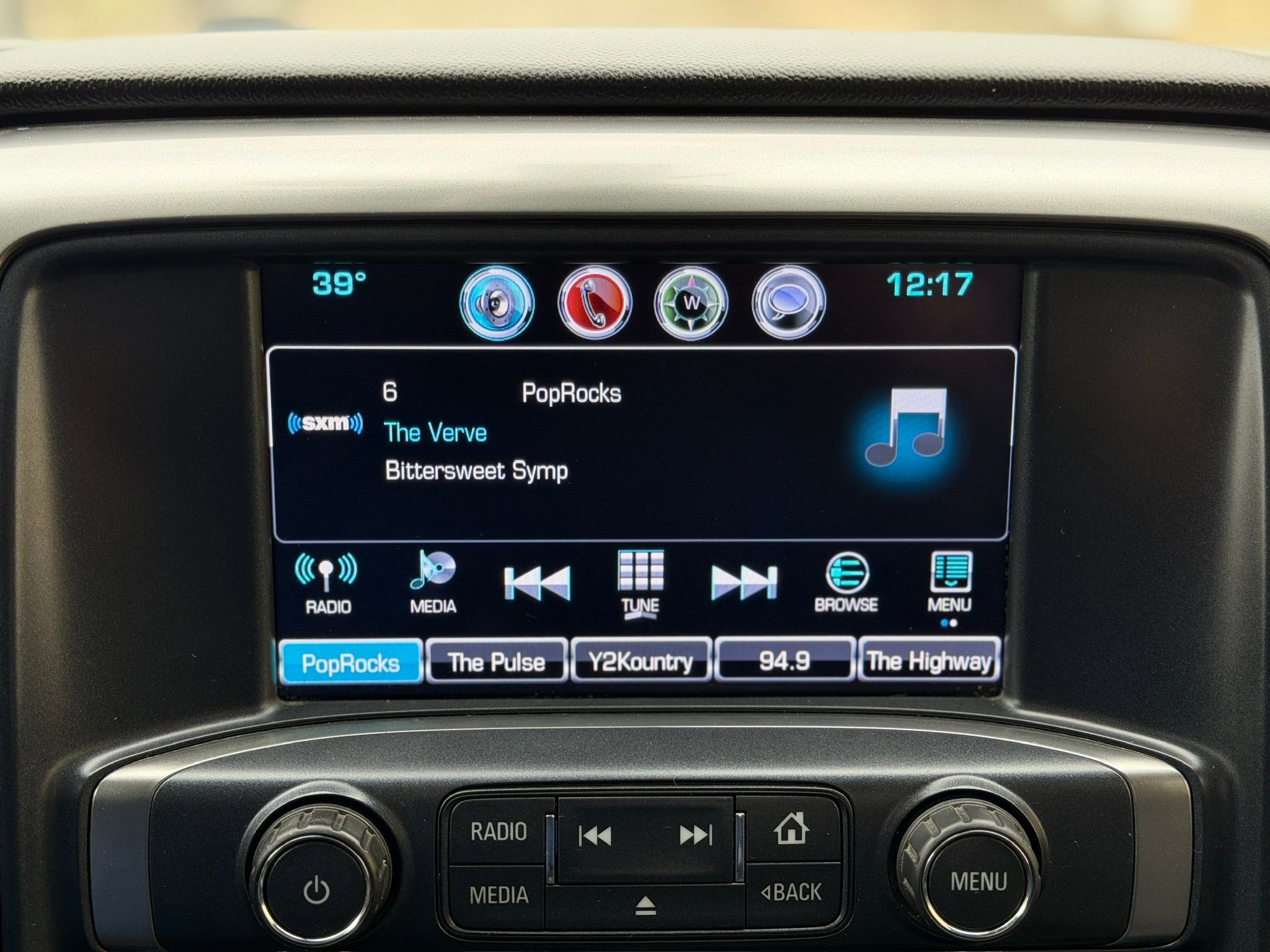 Used 2017 Chevrolet Silverado 1500 LT w/ All Star Edition image 35