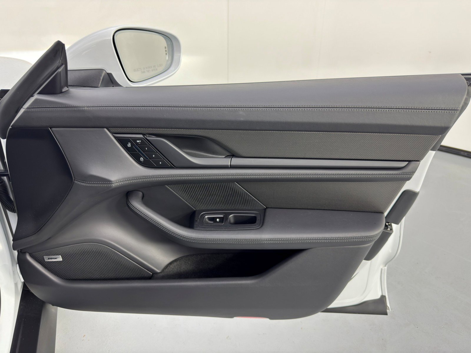 Used 2022 Porsche Taycan 4S AWD/4WD image 48