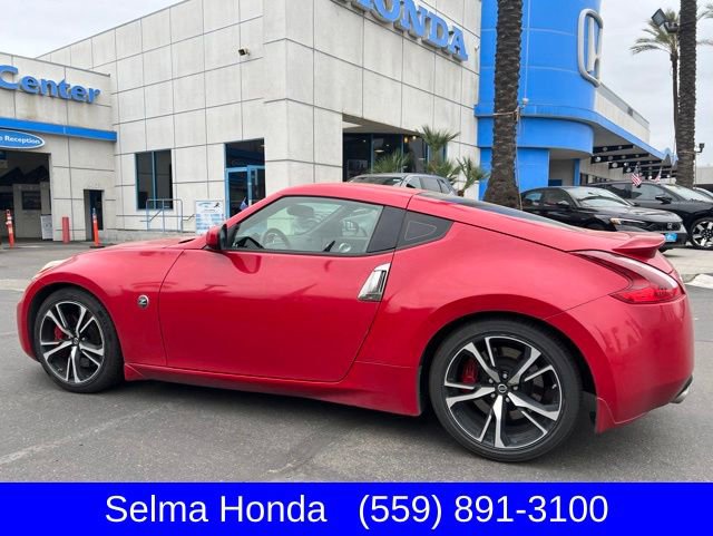 Used 2018 Nissan 370Z Coupe RWD image 1