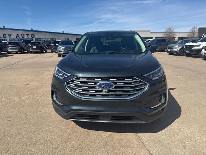 Used 2024 Ford Edge Titanium w/ Equipment Group 301A AWD/4WD image 2