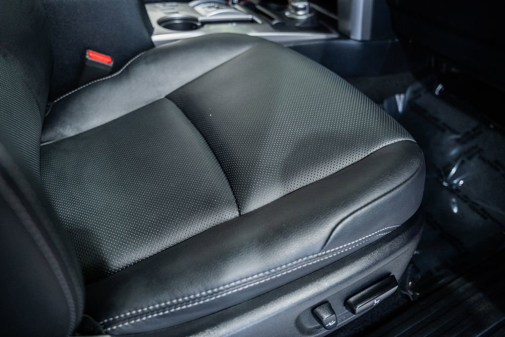 Used 2023 Toyota 4Runner Limited image 36