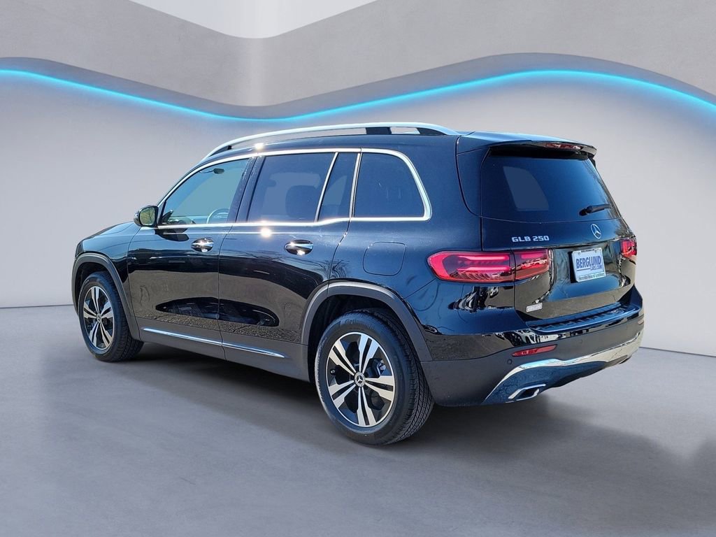 New 2025 Mercedes-Benz GLB 250 4MATIC image 4