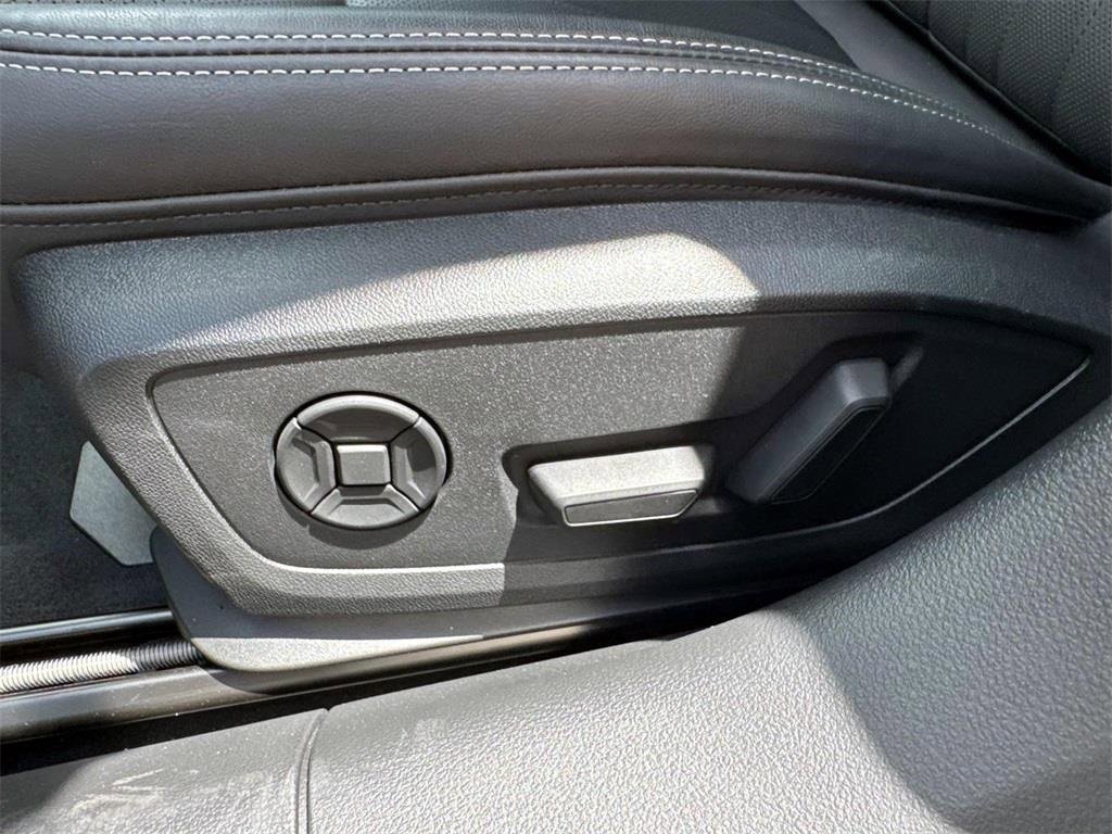 Used 2024 Audi A6 Premium Plus w/ Executive Package image 18