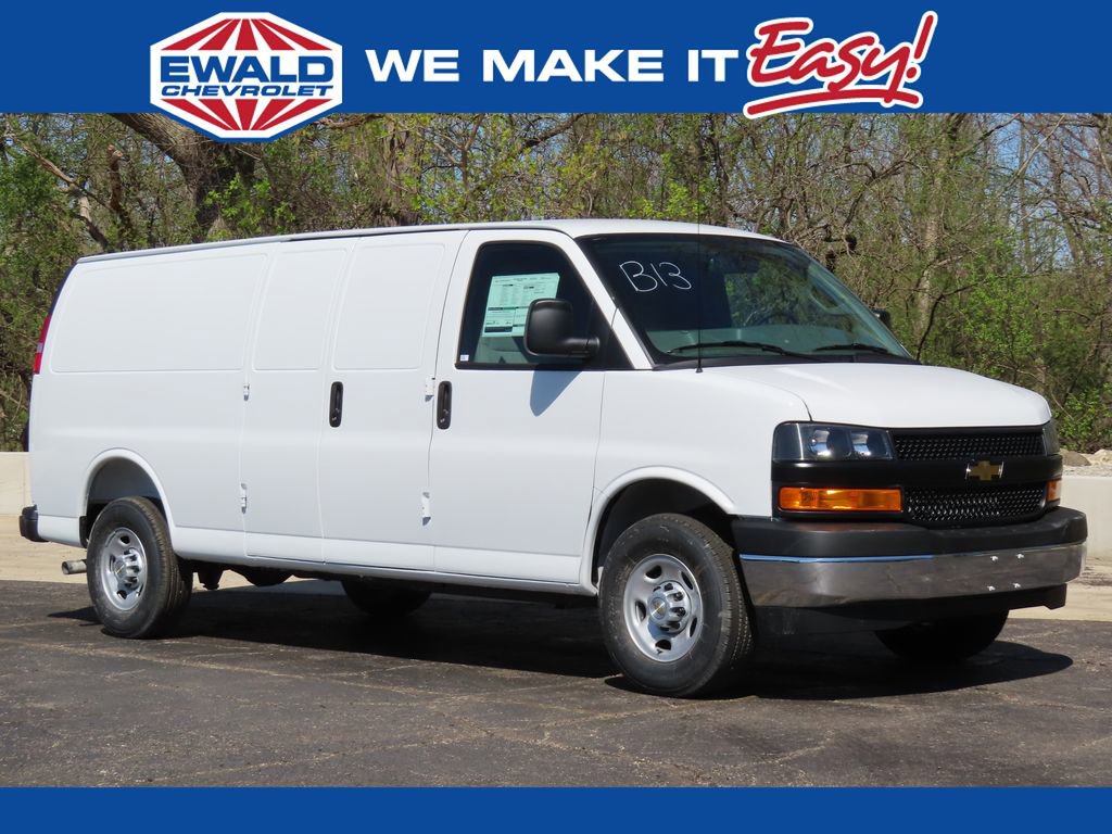 New 2026 Chevrolet Express 3500 Extended