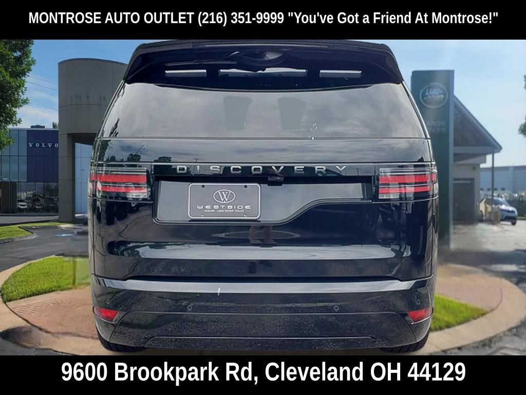 Used 2025 Land Rover Discovery Dynamic SE AWD/4WD image 4