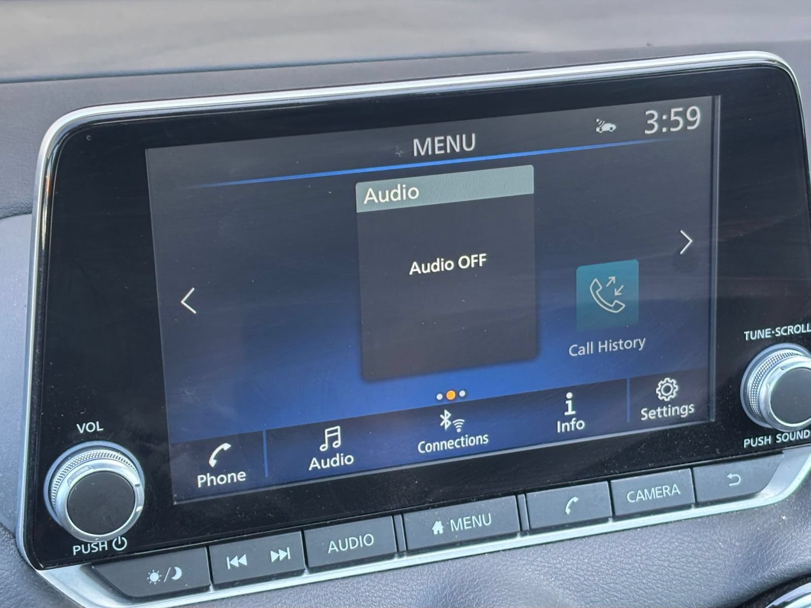 Used 2025 Nissan Sentra SV FWD image 16