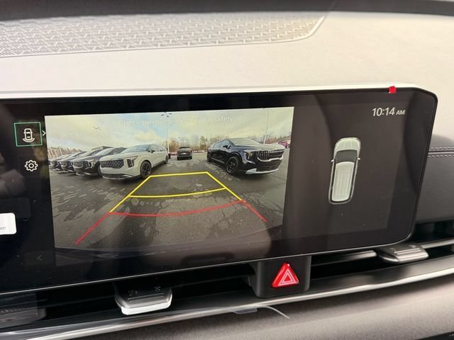 New 2026 Kia Carnival EX FWD image 24