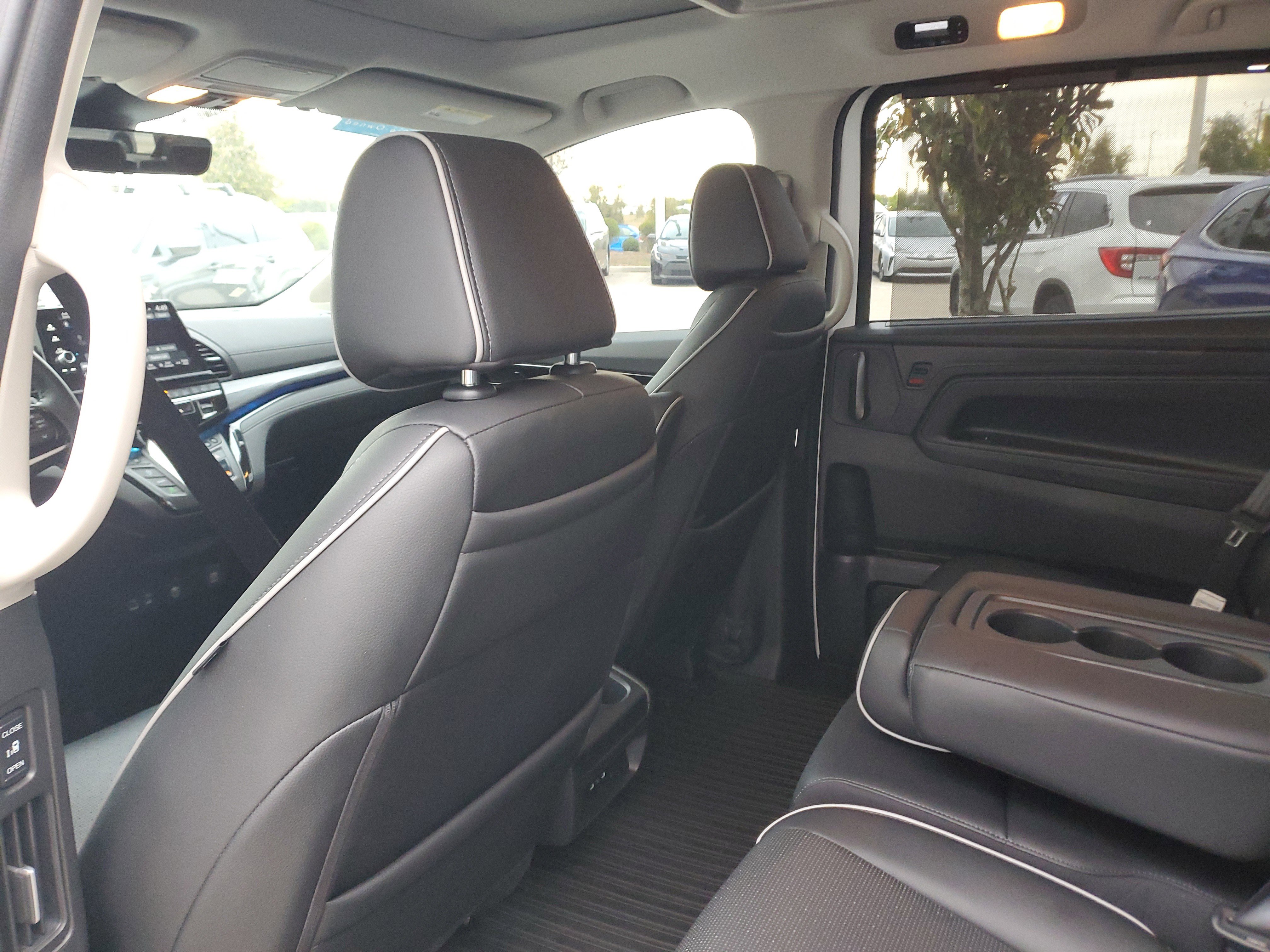 Certified 2025 Honda Odyssey Elite image 15