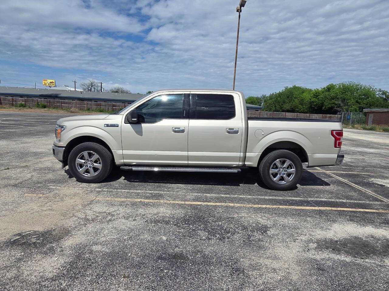 Used 2018 Ford F150 XLT w/ Equipment Group 302A Luxury image 7