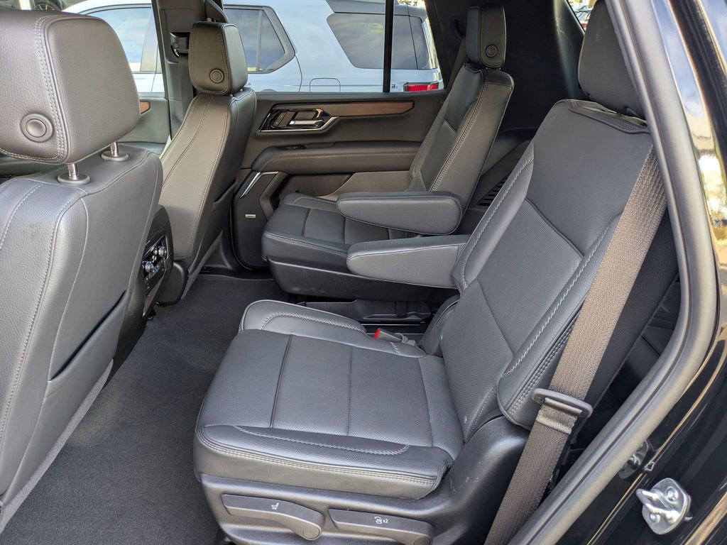 Used 2025 GMC Yukon Denali image 15