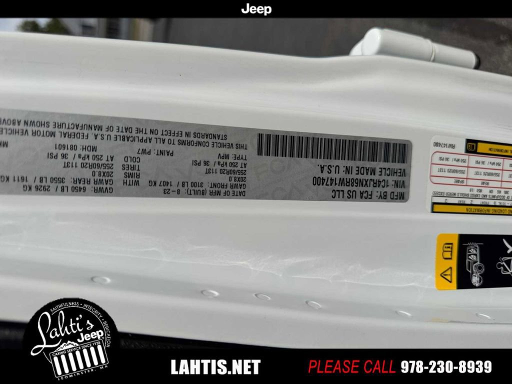 Used 2024 Jeep Wrangler Unlimited w/ Convenience Group image 23