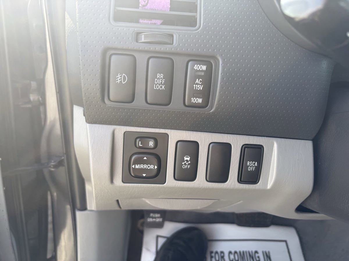 Used 2010 Toyota Tacoma PreRunner image 24