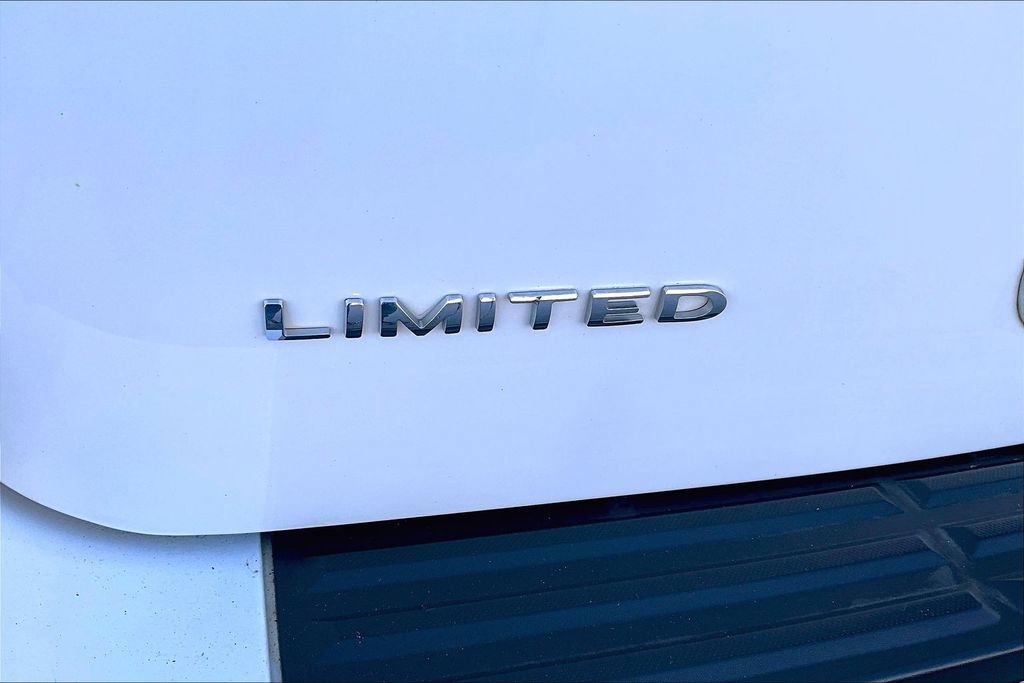 Used 2017 Ford Expedition EL Limited RWD image 8