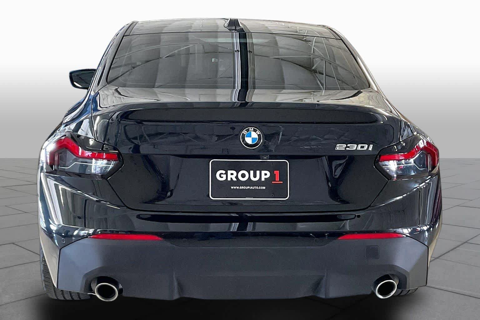 Used 2024 BMW 230i Coupe w/ Premium Package RWD image 4