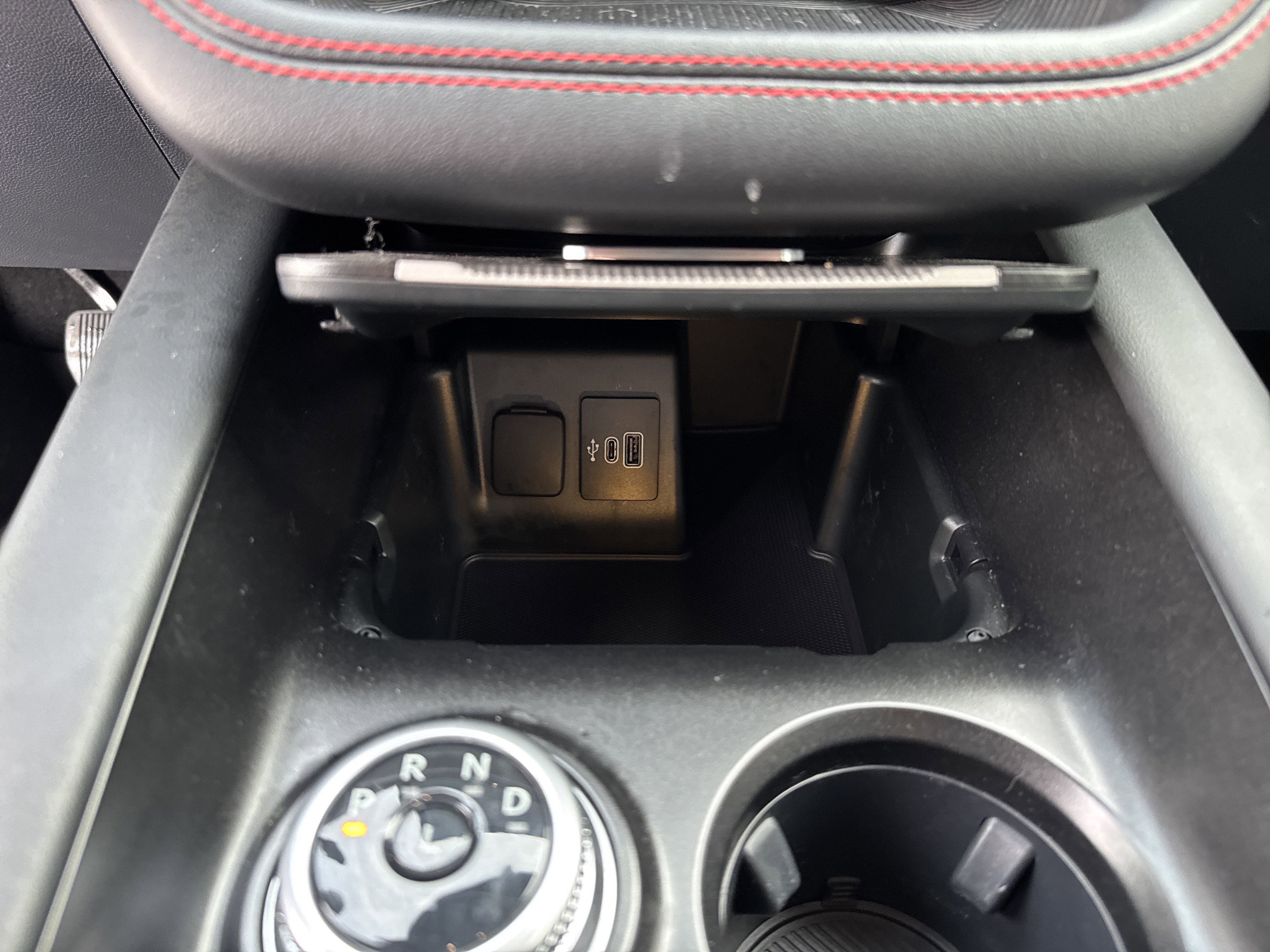 Used 2025 Ford Explorer ST-Line w/ ST-Line Street Pack image 41