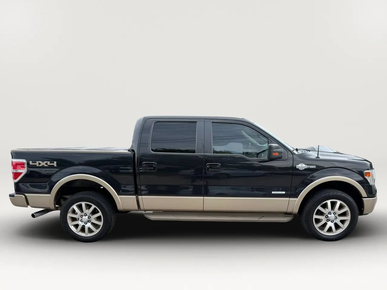 Used 2014 Ford F150 King Ranch w/ King Ranch Luxury Package AWD/4WD image 2