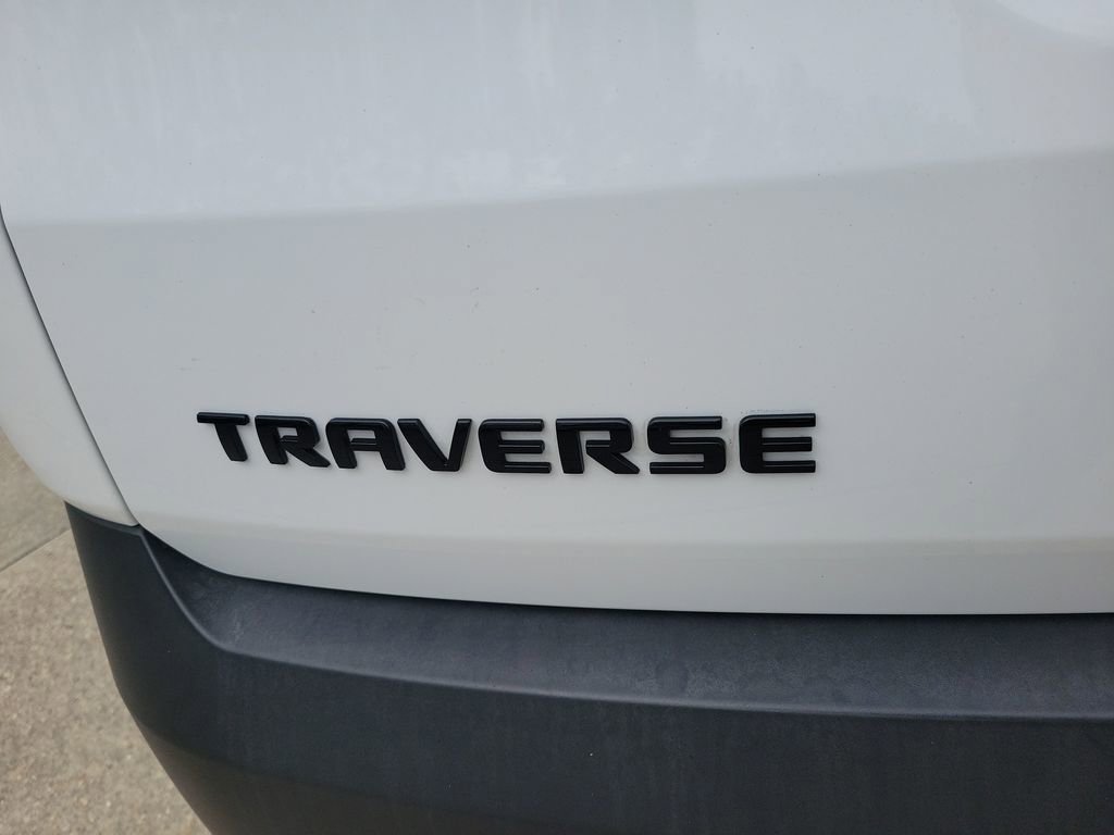 Used 2020 Chevrolet Traverse LS w/ LPO, Blackout Package image 7
