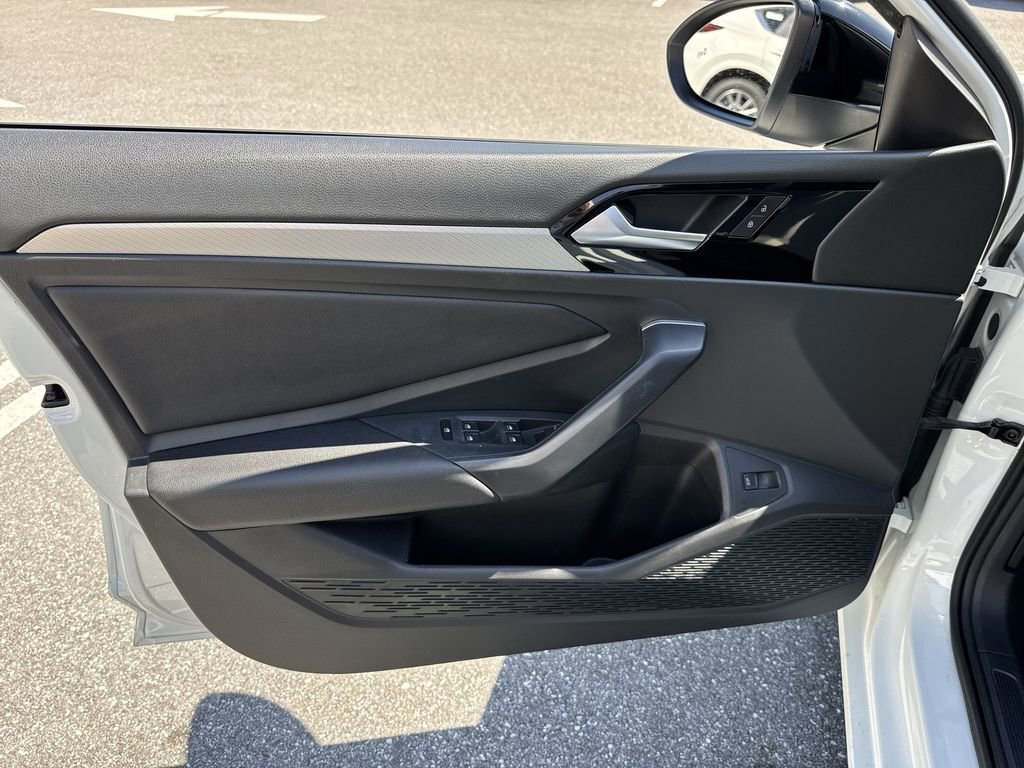 Used 2019 Volkswagen Jetta R-Line w/ R-Line Cold Weather Package image 40