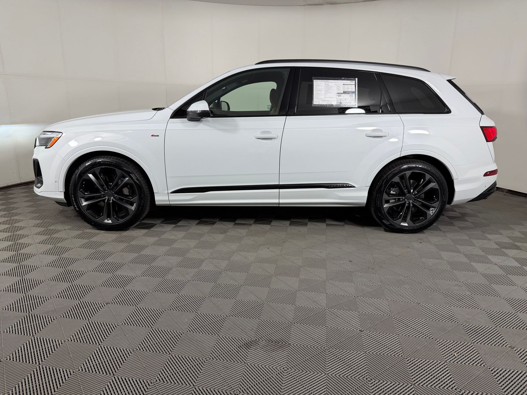 New 2026 Audi Q7 Premium Plus AWD/4WD image 2