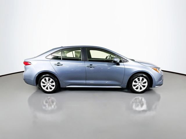 Used 2023 Toyota Corolla LE FWD image 9