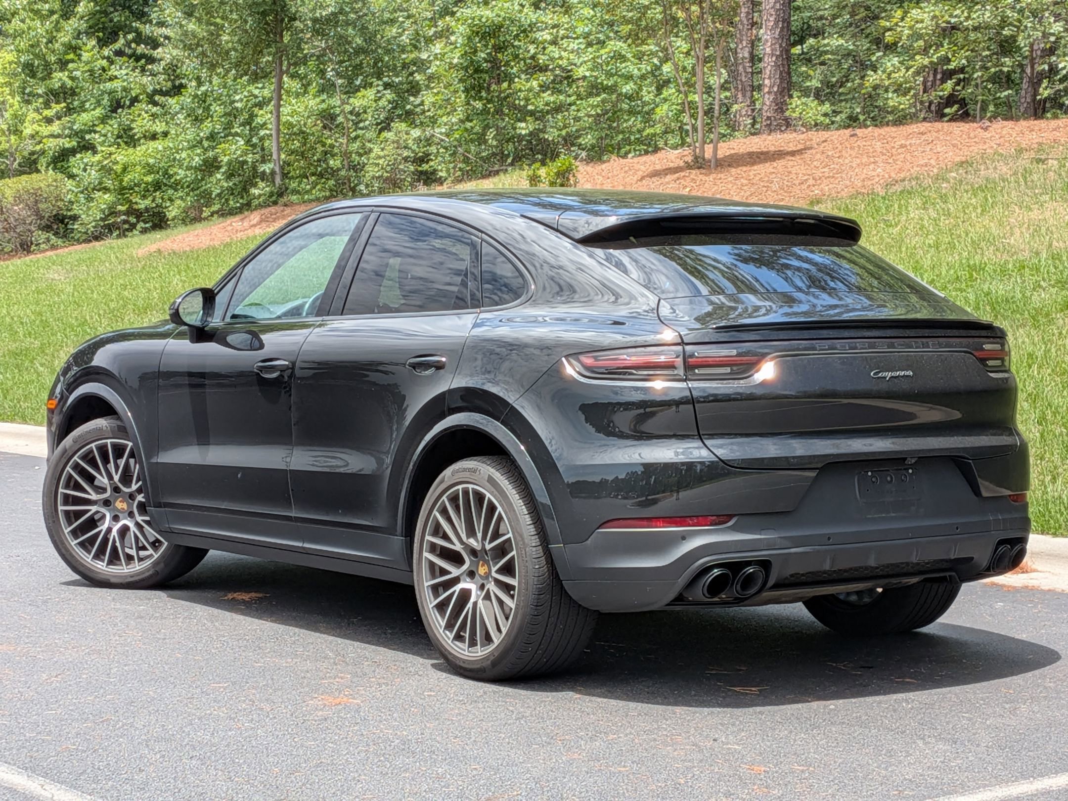 Certified 2023 Porsche Cayenne Platinum Edition AWD/4WD image 3