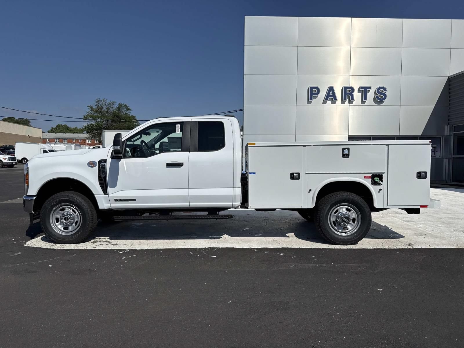 New 2026 Ford F350 XL w/ XL Chrome Package AWD/4WD image 6