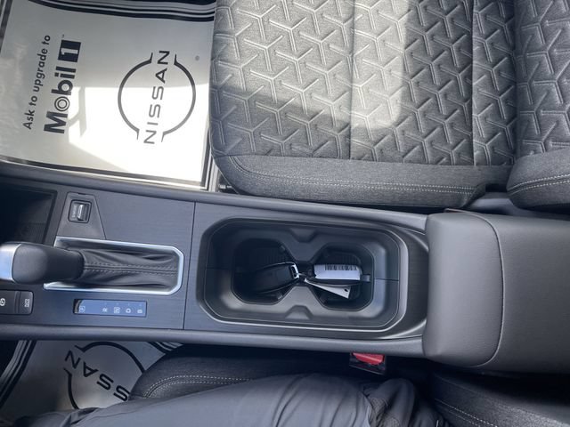 Certified 2026 Nissan Kicks SV AWD/4WD image 25