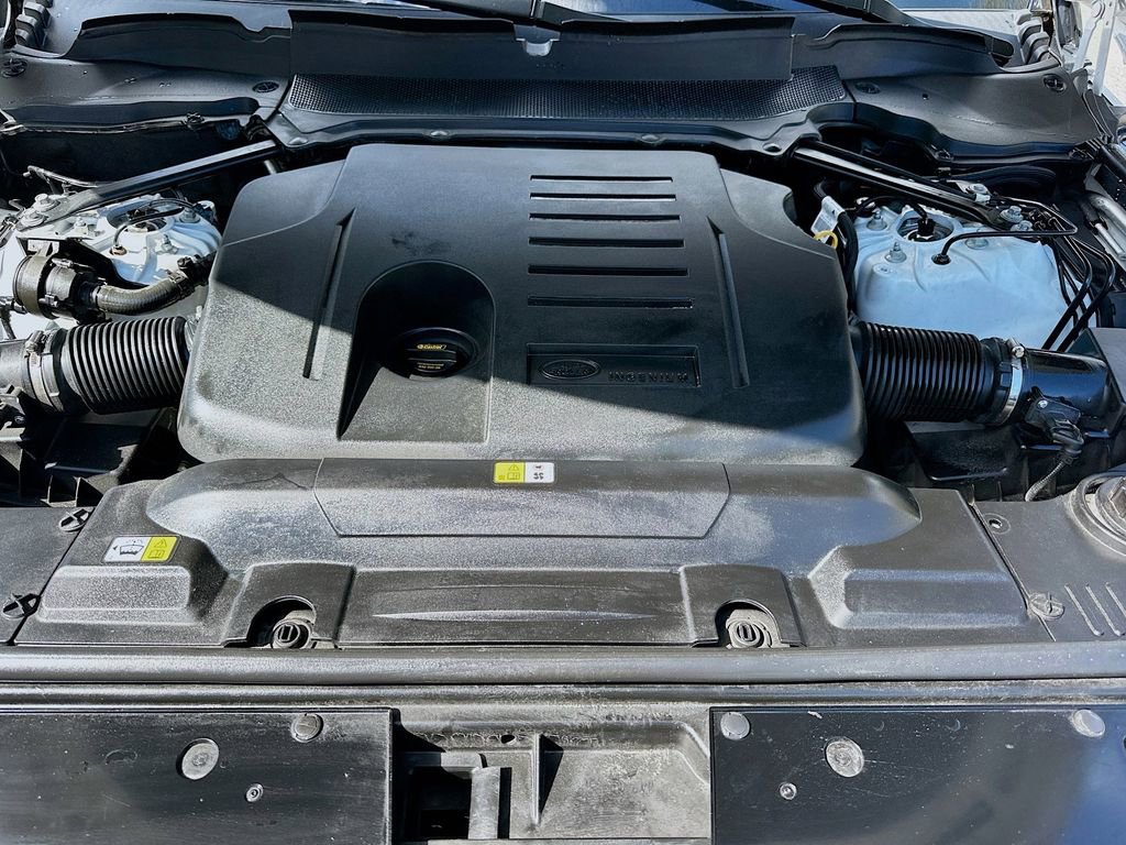 Used 2020 Land Rover Range Rover HSE image 33