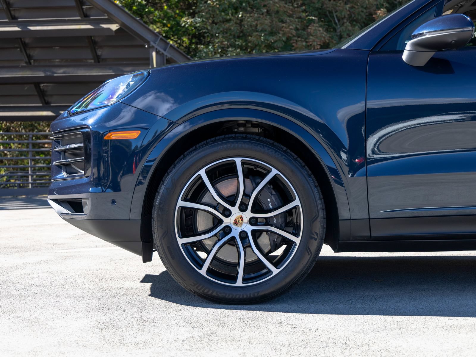 Certified 2025 Porsche Cayenne AWD/4WD image 13