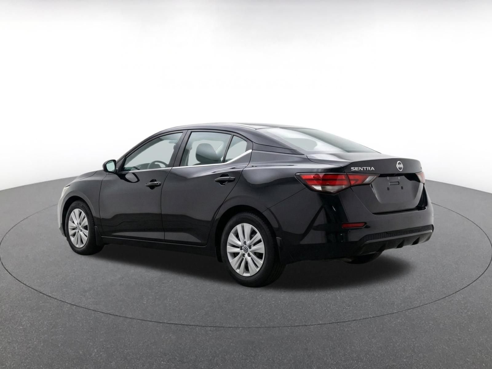 Used 2025 Nissan Sentra S FWD image 7