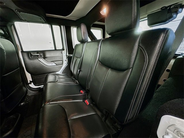 Used 2017 Jeep Wrangler Unlimited Rubicon image 24