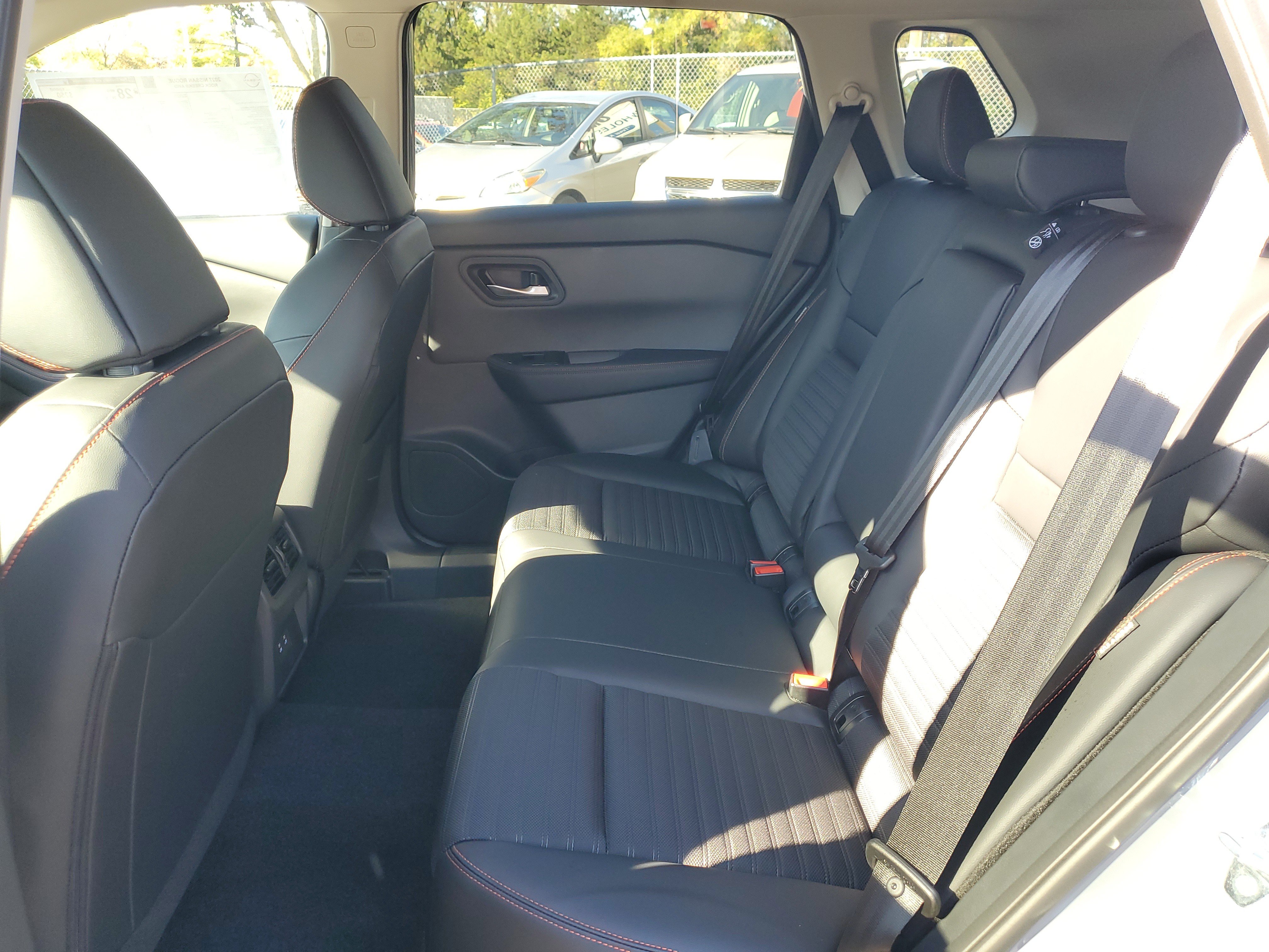 New 2027 Nissan Rogue SV w/ Rock Creek Premium Package AWD/4WD image 28