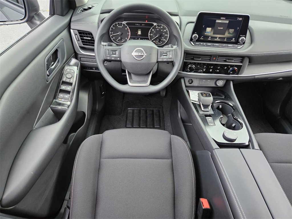 New 2026 Nissan Rogue S image 6