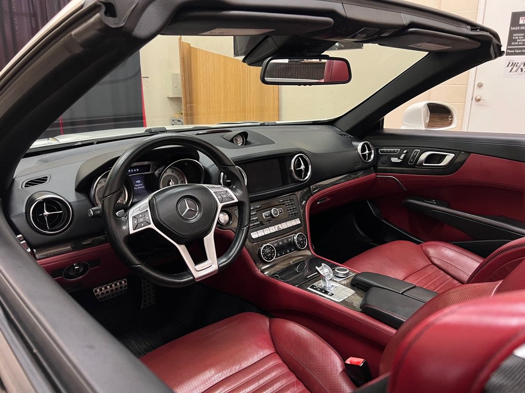 Used 2013 Mercedes-Benz SL 550 w/ Premium Pkg image 28