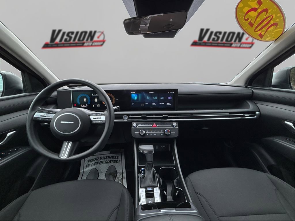 Used 2025 Hyundai Tucson SE AWD/4WD image 24