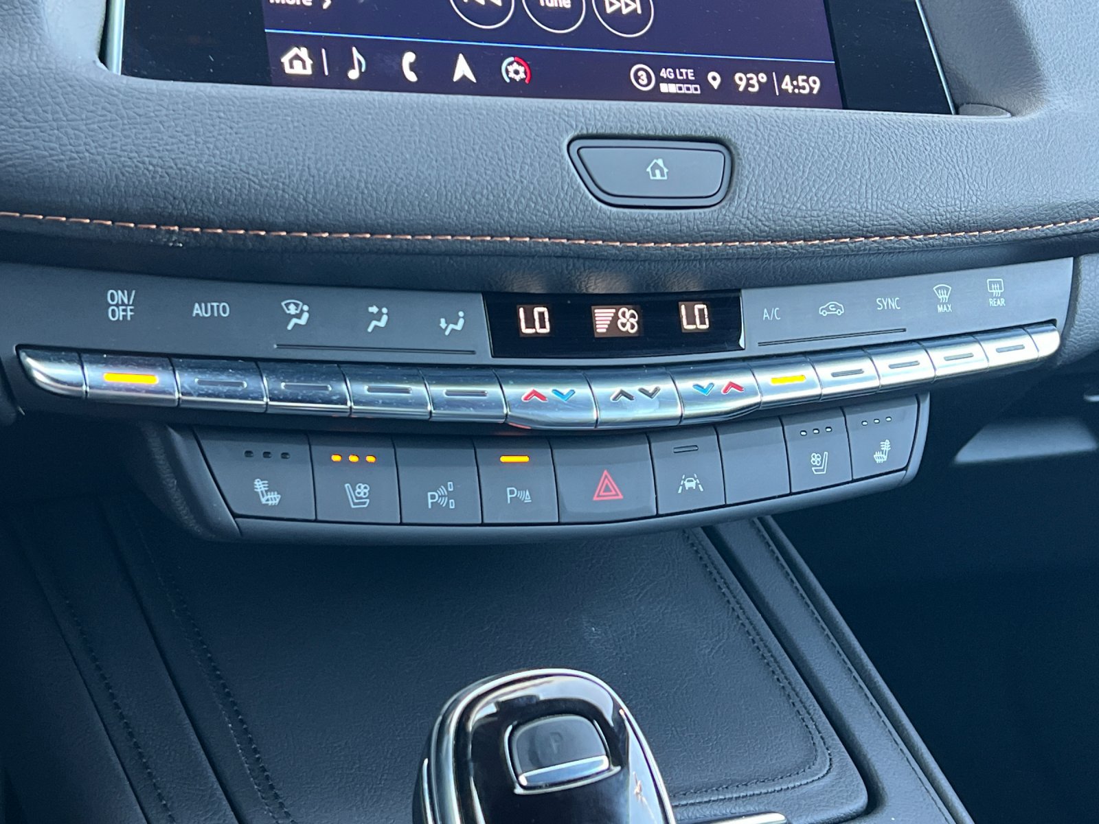 Certified 2022 Cadillac XT4 Sport AWD/4WD image 21