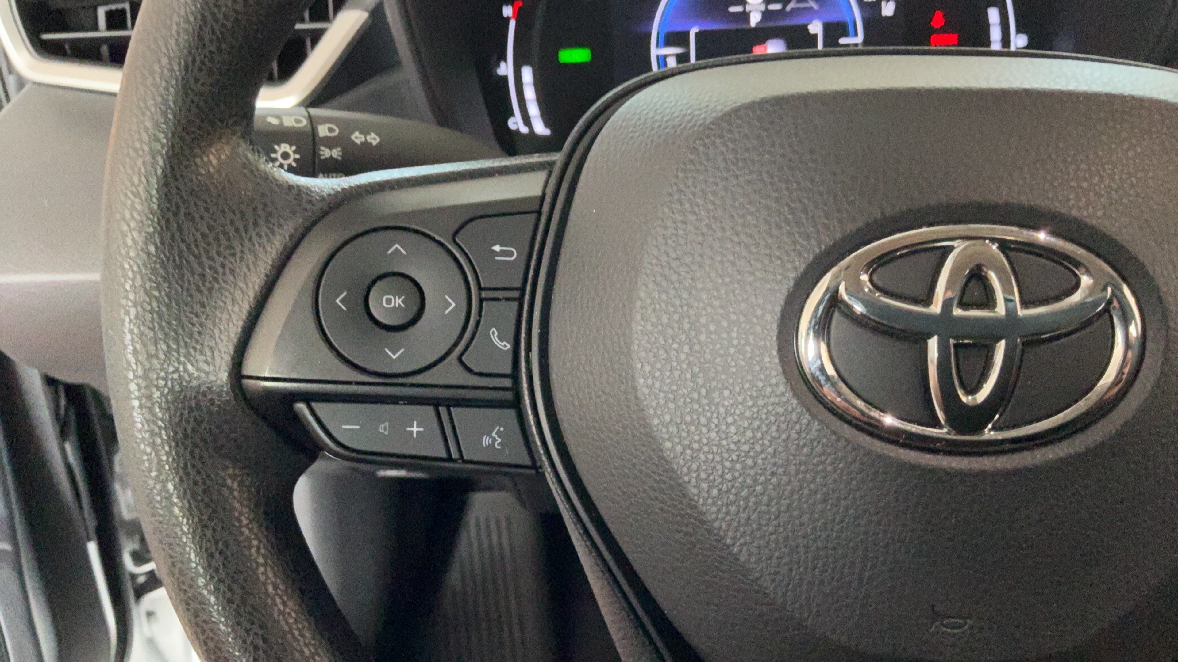 Certified 2026 Toyota Corolla LE FWD image 16